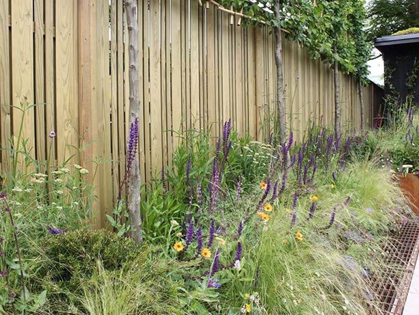 vertical urban fence panel