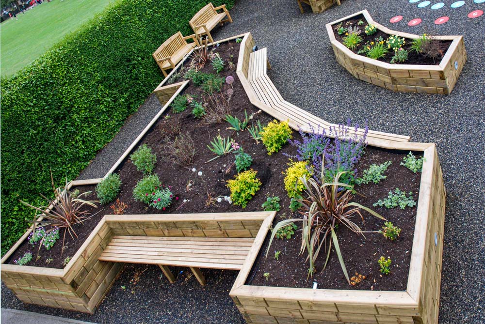 Jakwall timber raised beds