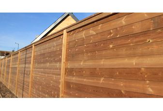 Acoustic Fencing Provides Peace and Quiet for Residents on Busy Main Road