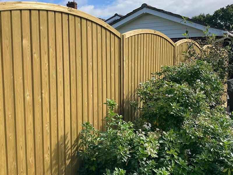 metal garden fence posts