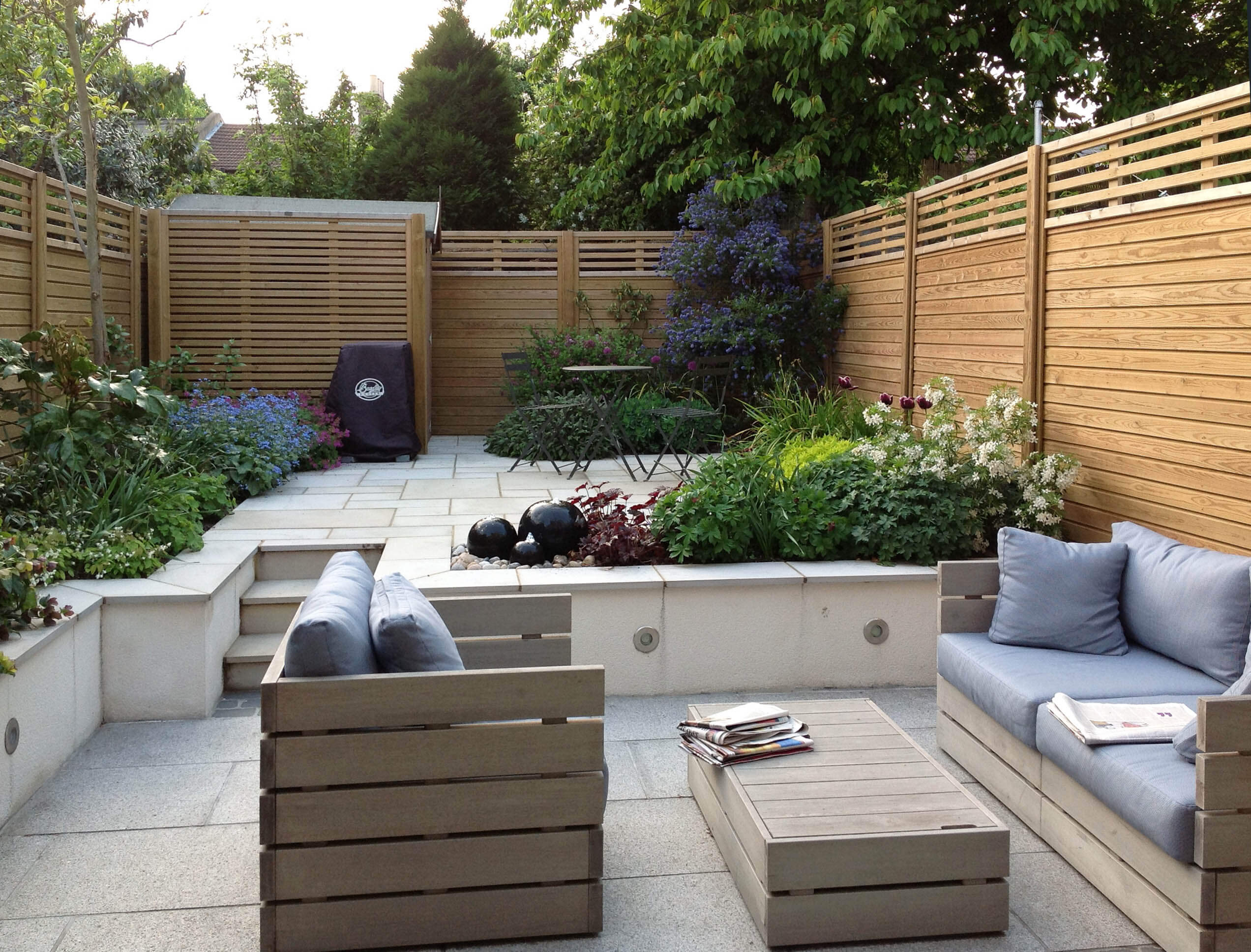 Canterbury combi fencing panels in designer Peckham garden