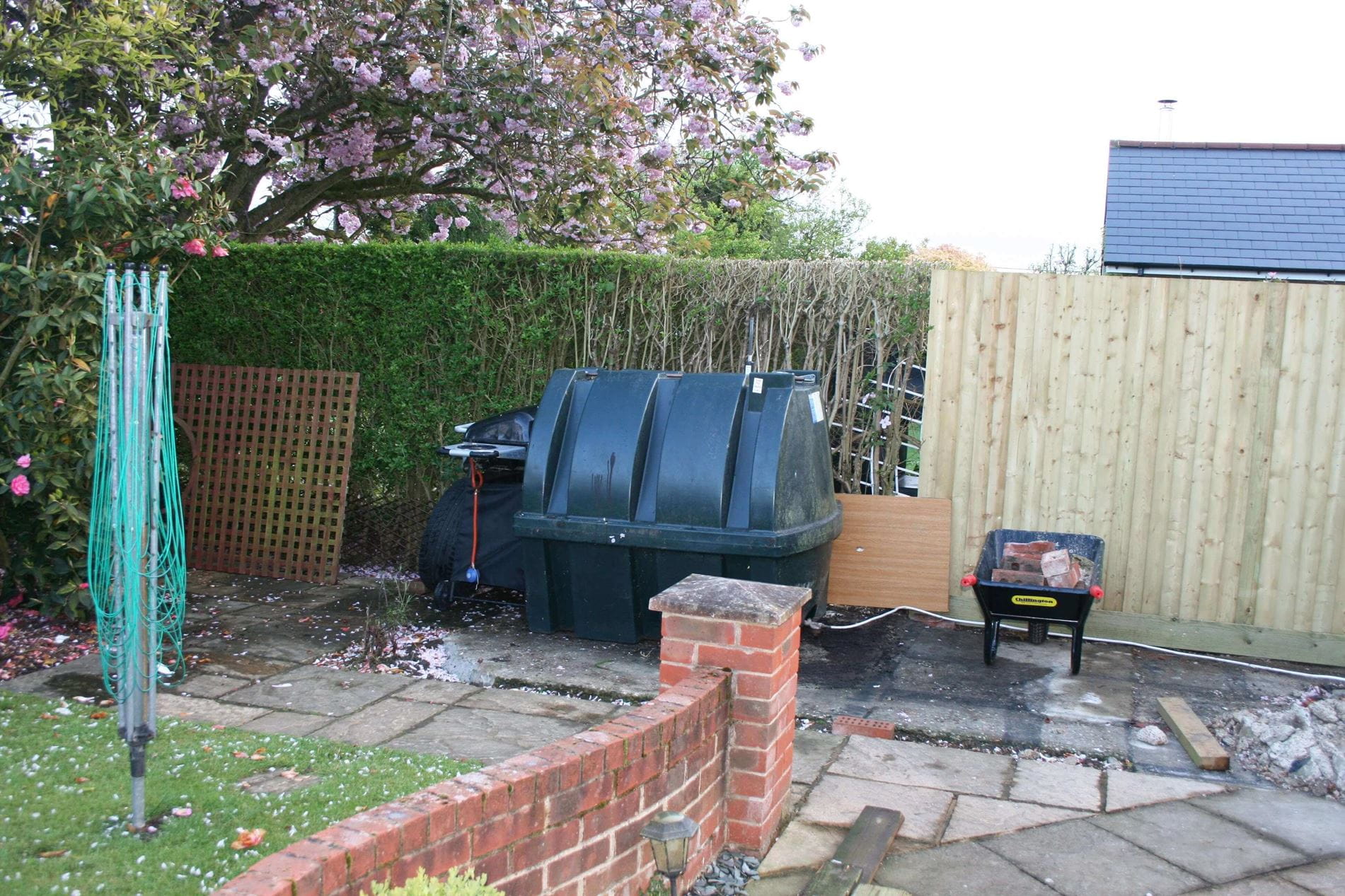 featherboard and oil tank before install