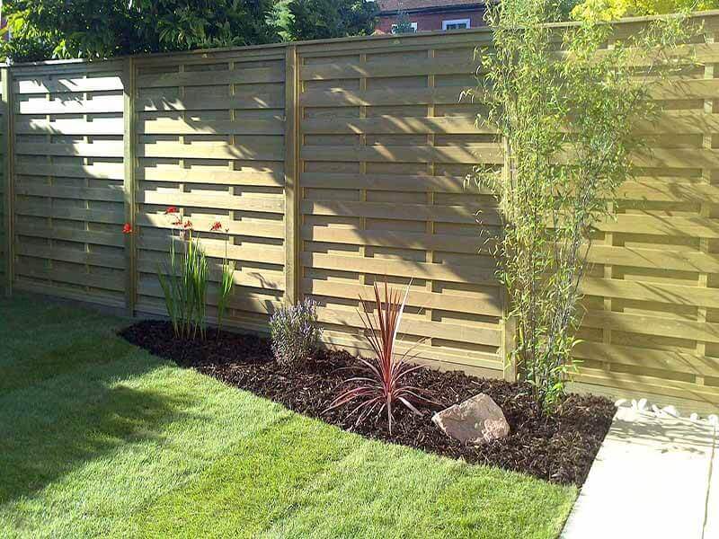 Hit and Miss horizontal fence panels