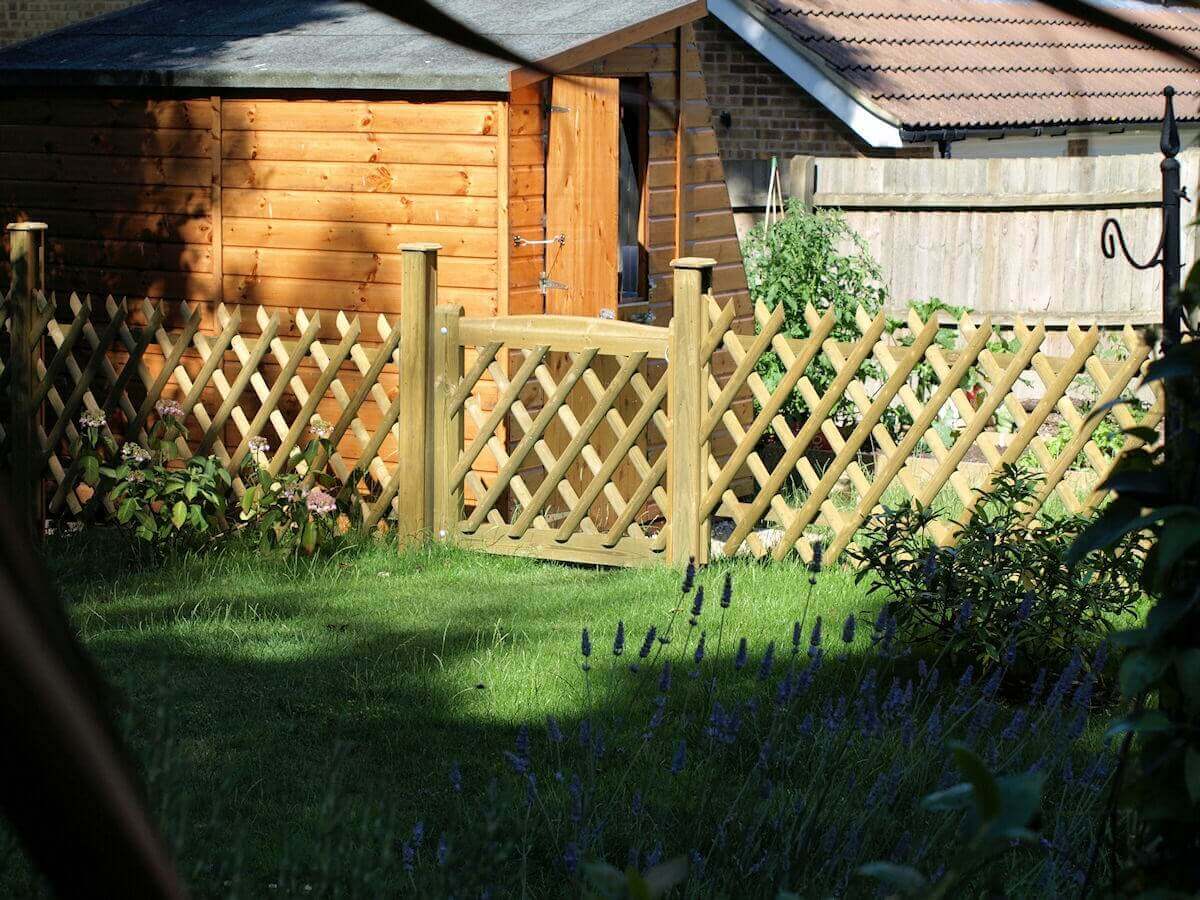 Jaktop garden gate