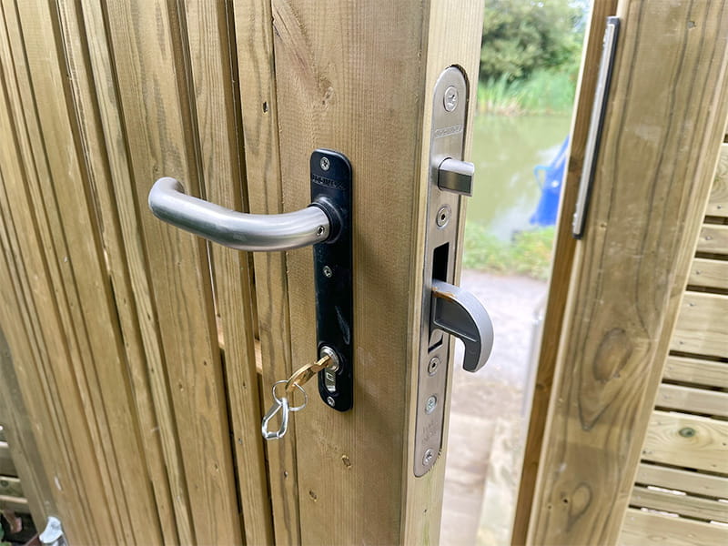 Modern gate J lock