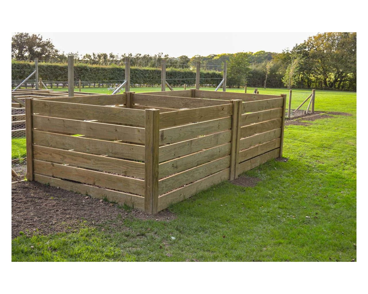 compost bins using splash boards