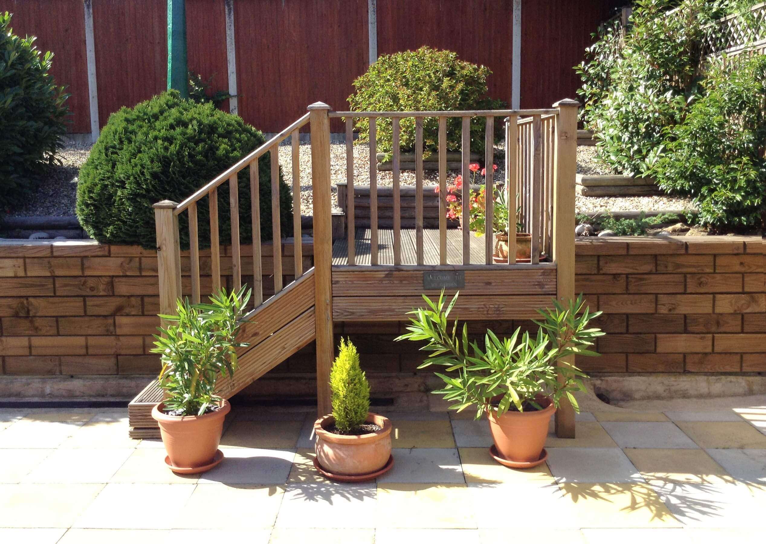 Newly installed Jakwall and stairs