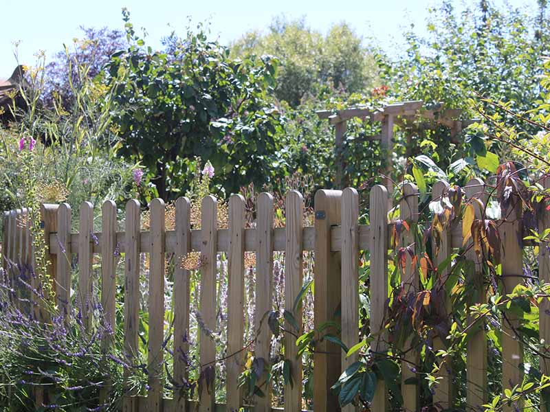 Palisade garden fencing