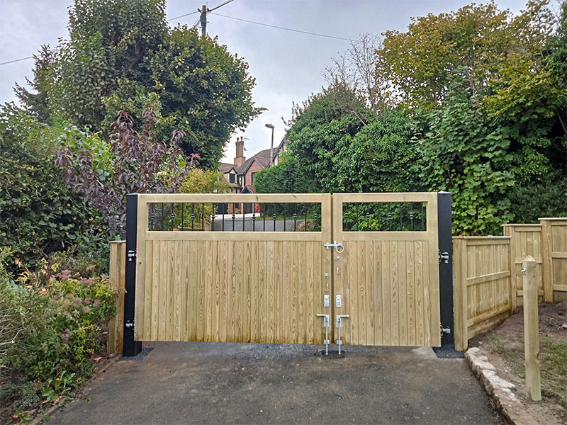 gate installation Walsall