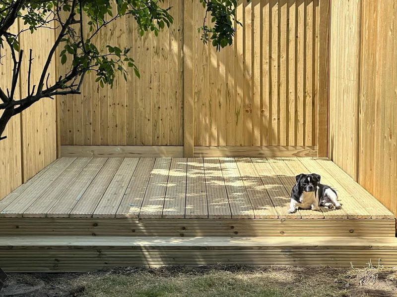 Garden fencing for dogs