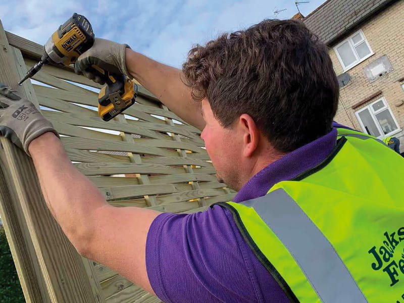 replacing old fencing approved installer