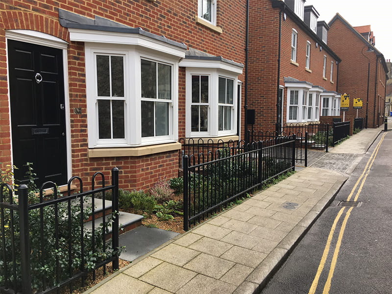 Metal Bow Top fencing