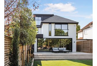 Minimalist Fence Panel Designs for Modern Homes