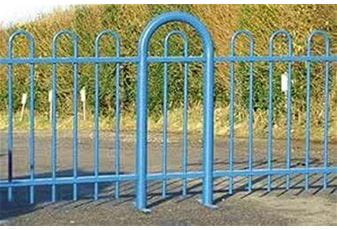 Bowtop Fencing with a Twist