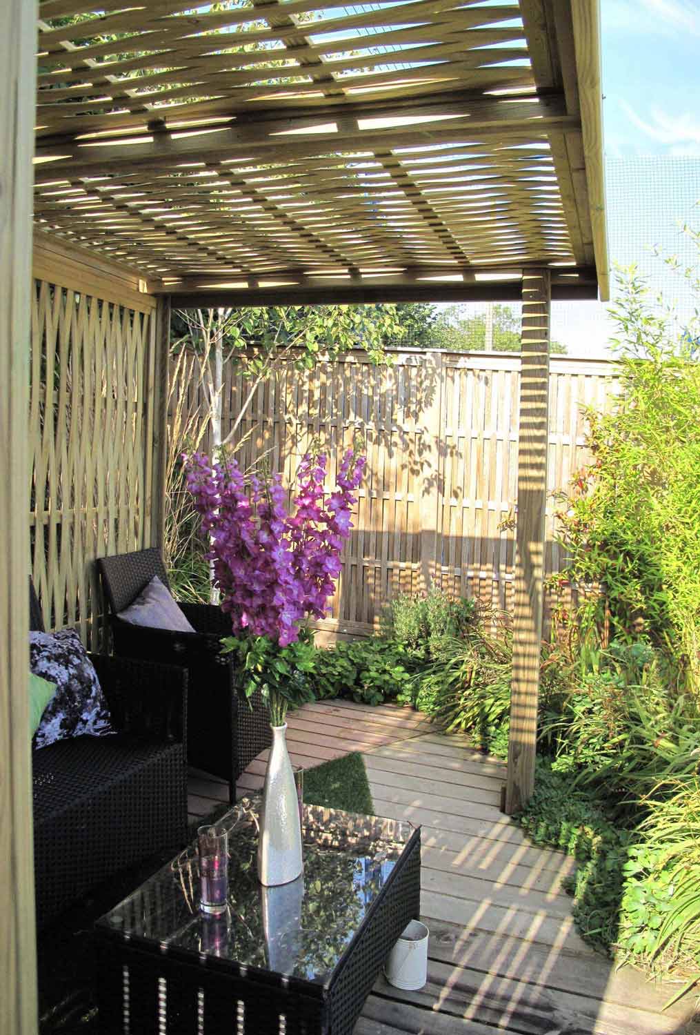 woven retreat open side