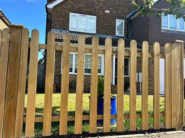 Palisade fencing panels