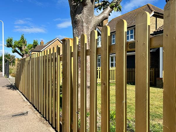 Short front garden fencing