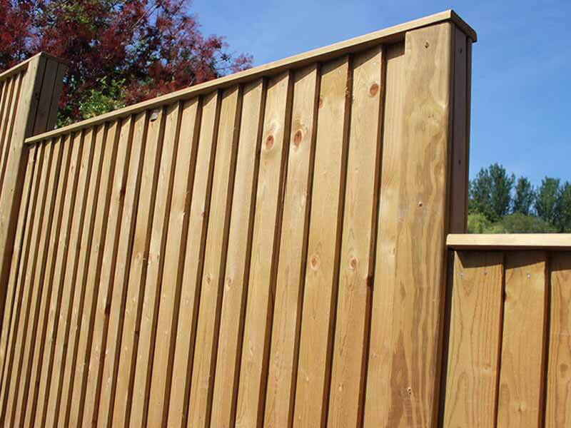 stepped fence panels