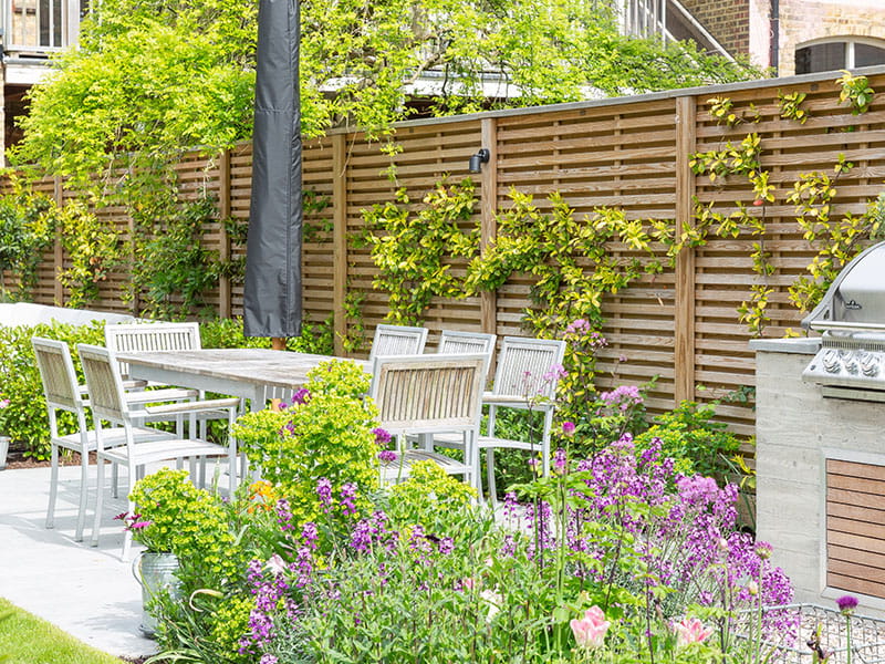 Double slatted fence panels