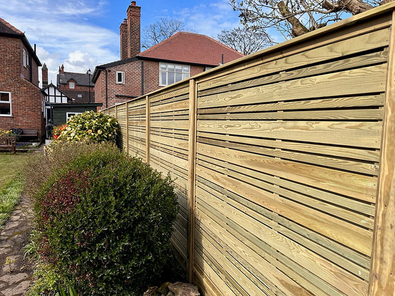 Privacy slat fence panels