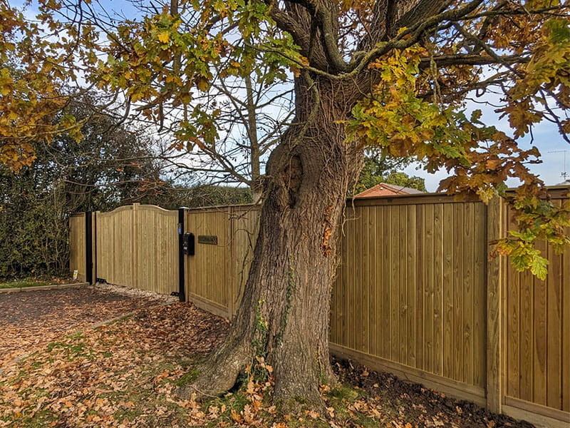 Driveway gates and the importance of internal steel frames