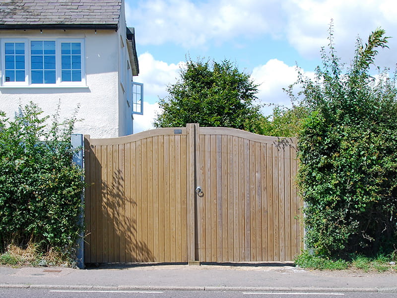 Timber Driveway Gates With Internal Steel Frame