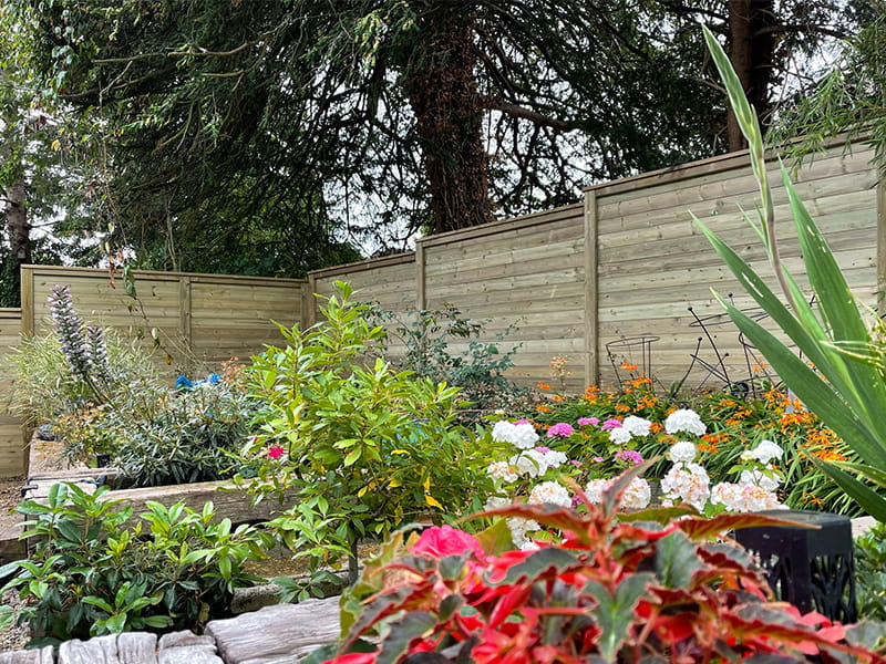 Fencing to reduce garden noise
