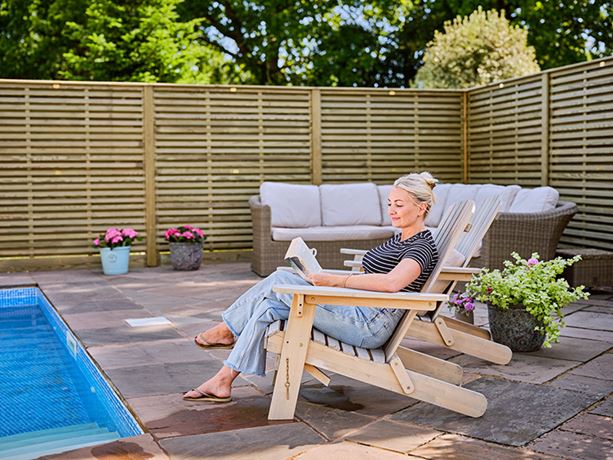 Venetian hit and miss fence panels