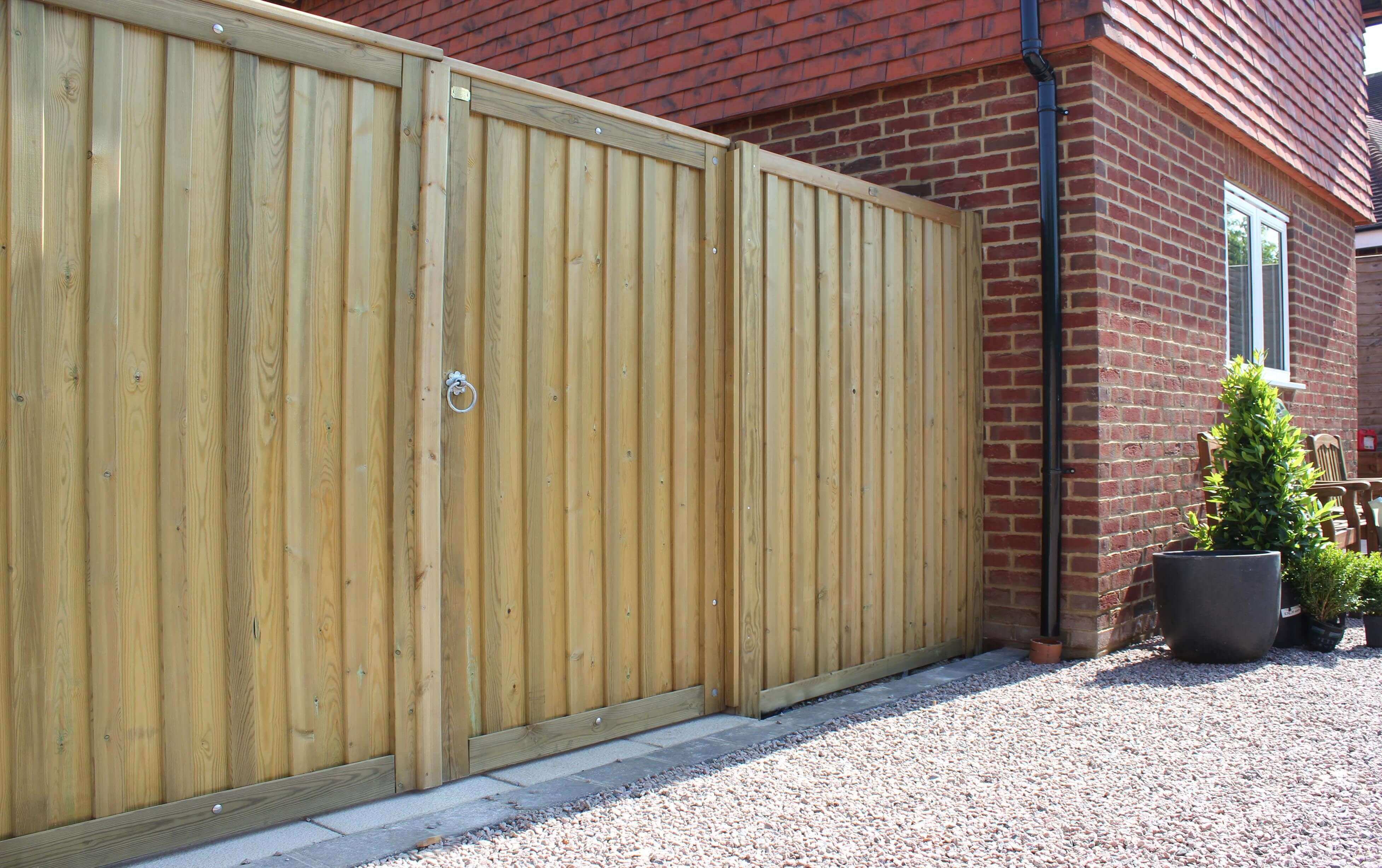 Timber chilham Fence panels and garden gate