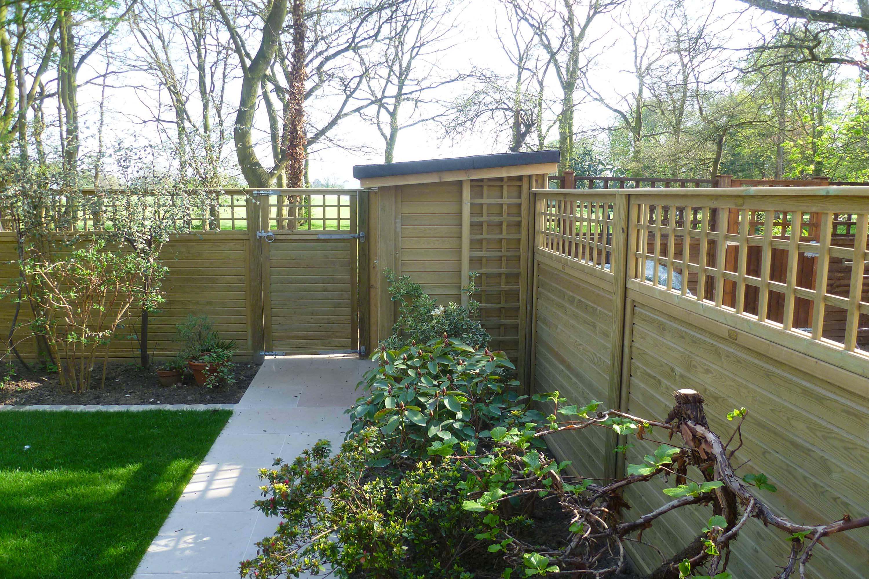 Choosing Feather Edge Fencing Jacksons Fencing