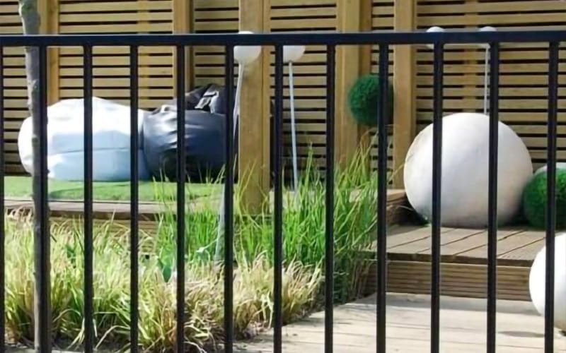sentry-metal-railings-residential