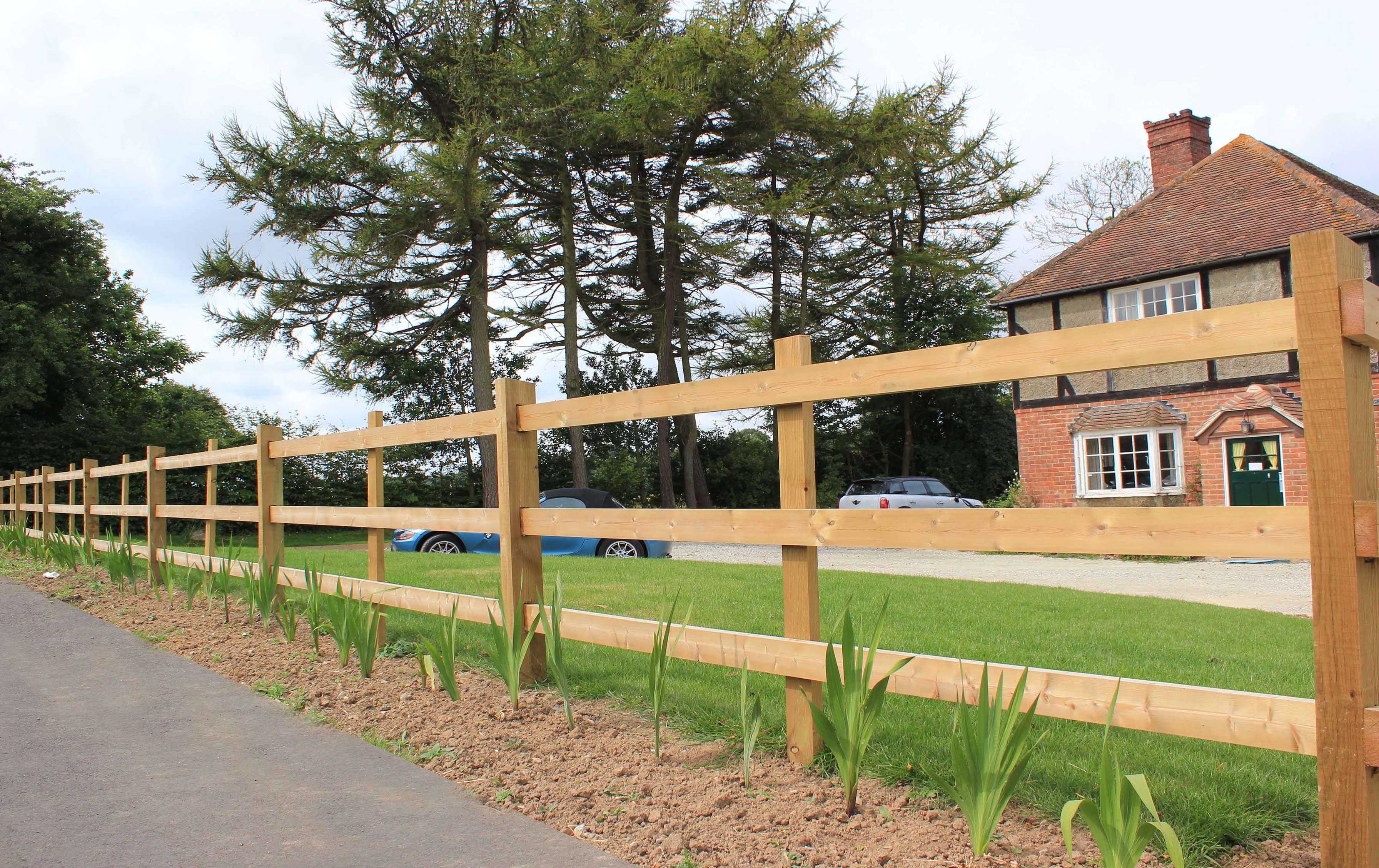 Timber Fencing Jacksons Fencing