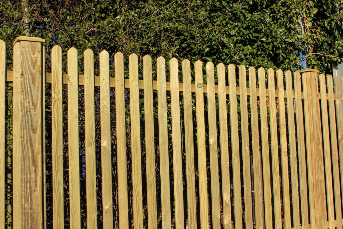 1 x 1.2m Wooden Garden Picket Fence Fencing 