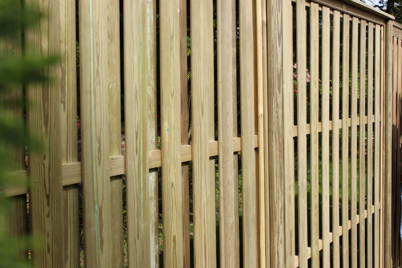 wind resistant privacy fencing