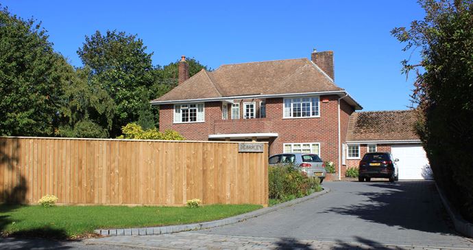 Traditional featherboard fencing