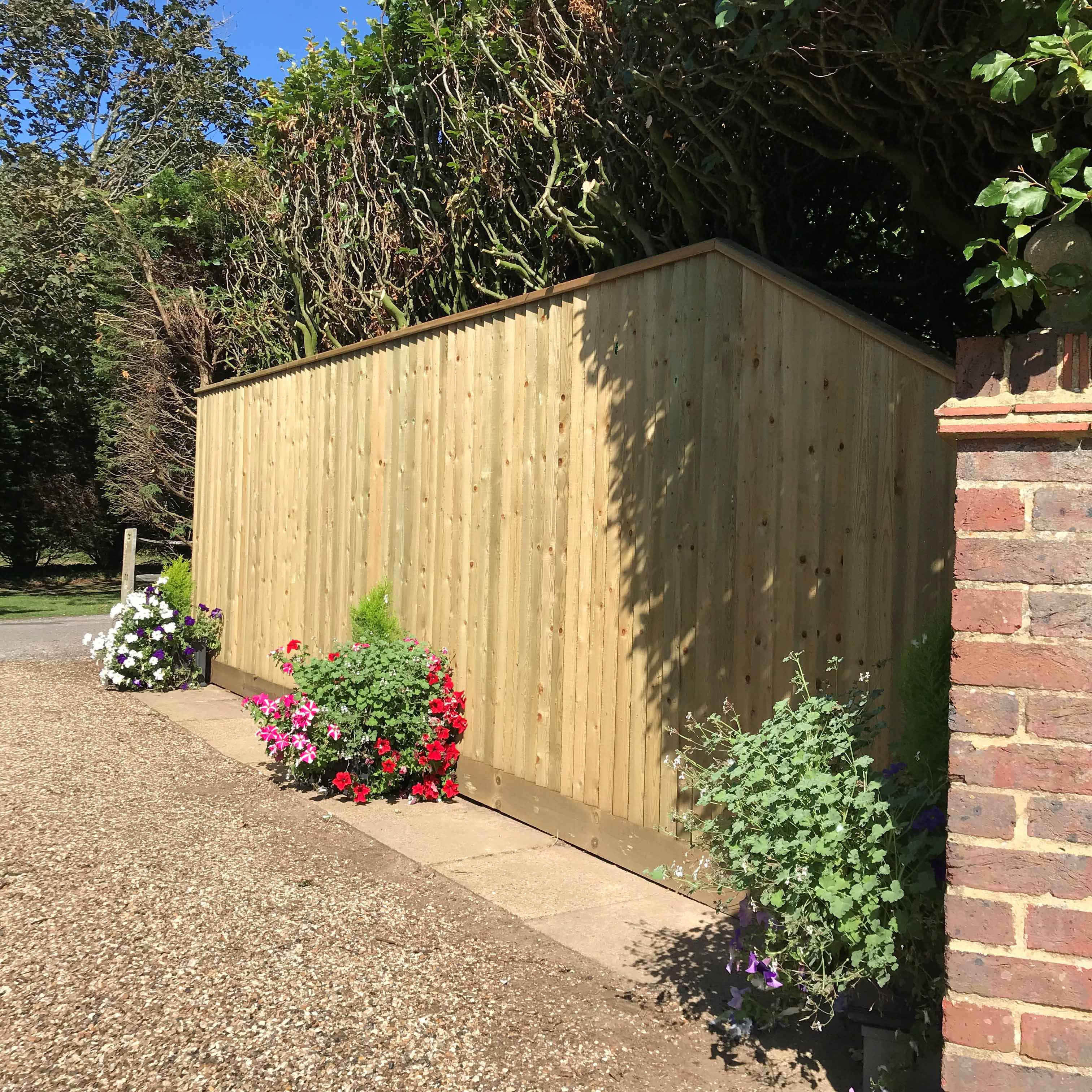 Traditional Closeboard Or Featherboard Fencing Jacksons Fencing