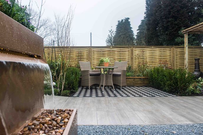 Weave style fencing