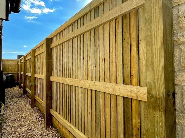 Traditional Featherboard Fence Rear