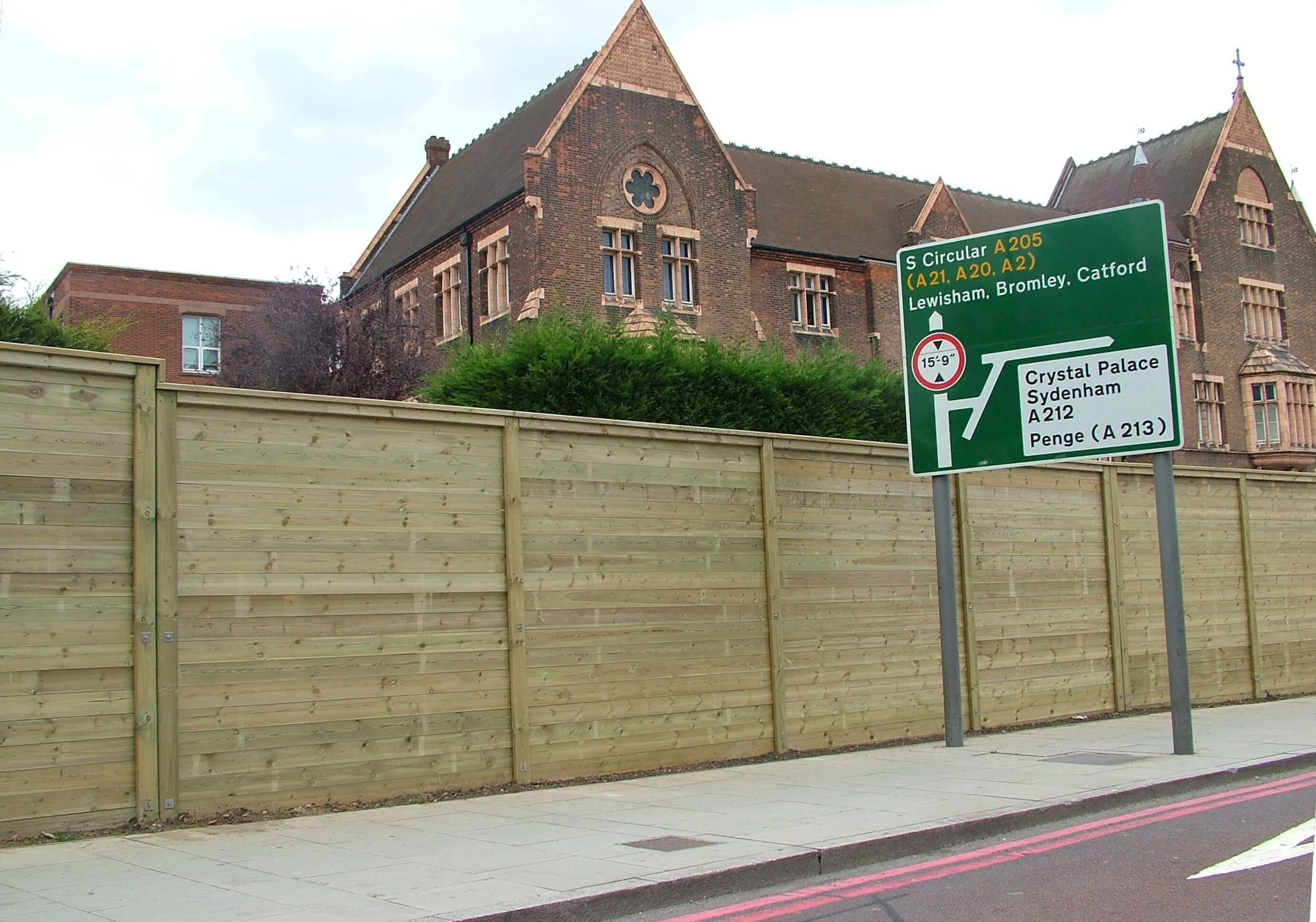 Acoustic Highway Fencing