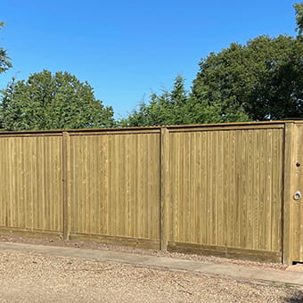 Modern fencing tongue and groove