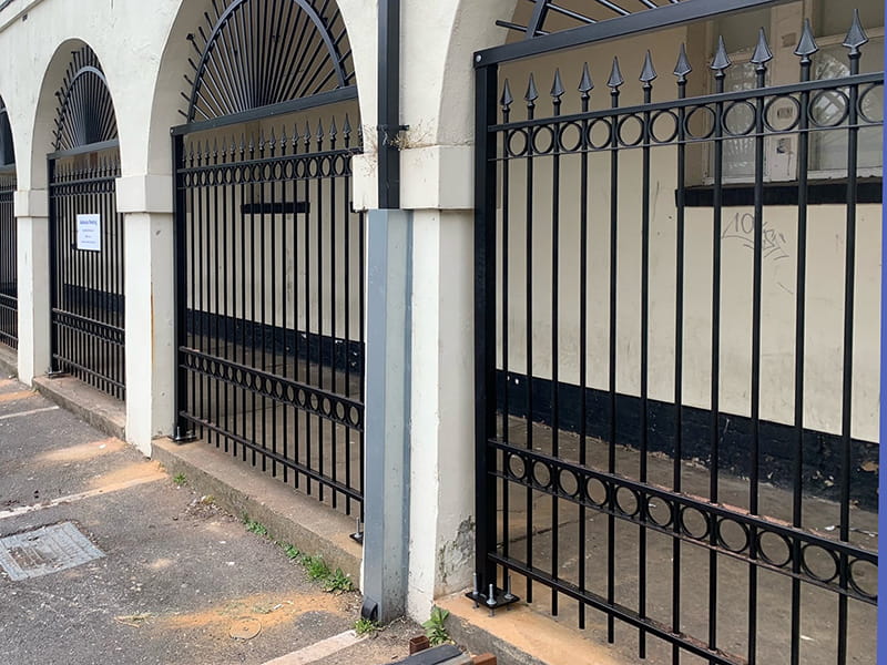 2000mm high wrought iron style railings