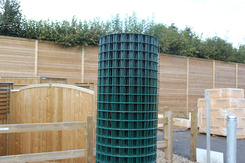 Galvanised wire mesh fencing roll