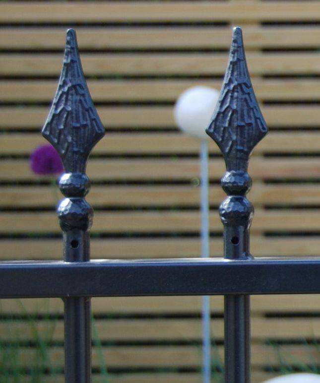 Barbican Imperial Residential Railing 957040 - finials 4