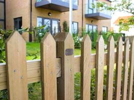 Kit Form Picket Fence